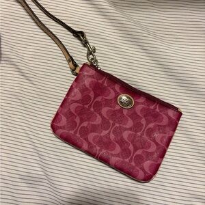 Coach Signature Pattern Pink Wristlet